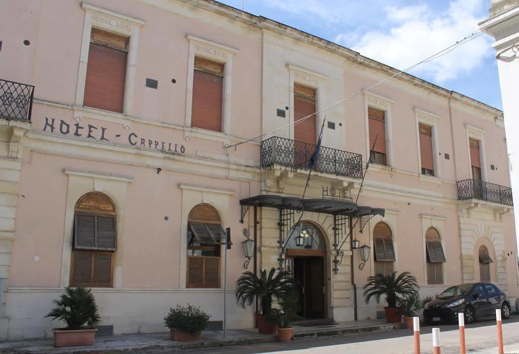 Hotel Cappello Lecce Exterior foto